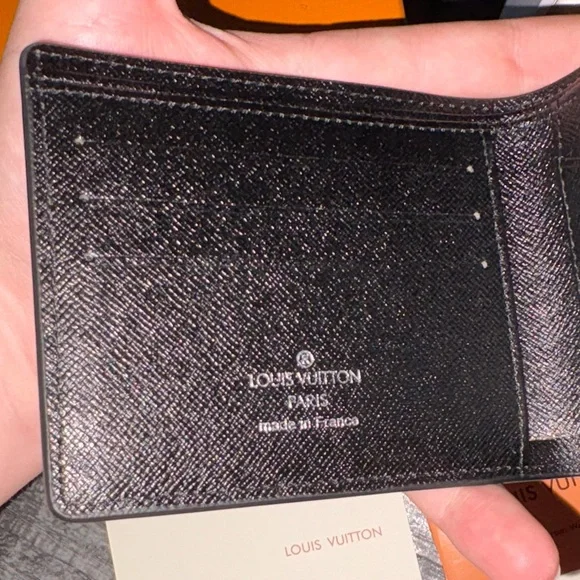 Louis Vuitton Black and Gray Monogram Wallet - Picture 2 of 5